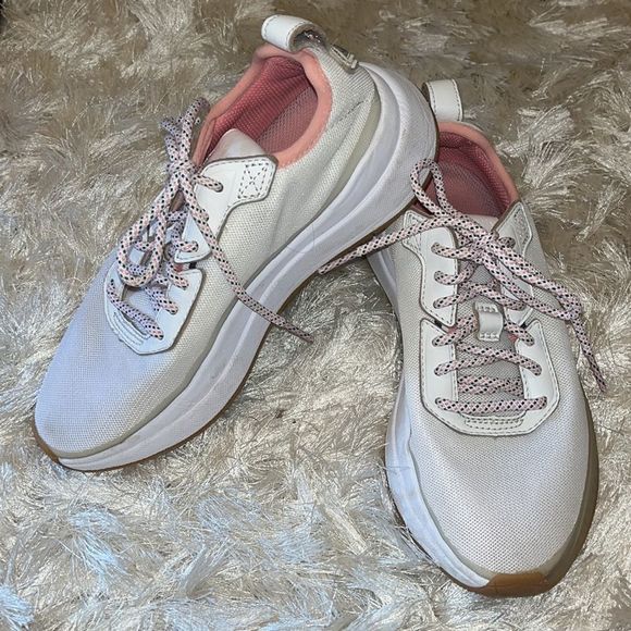 White / pink Colombia shoes - Picture 3 of 6